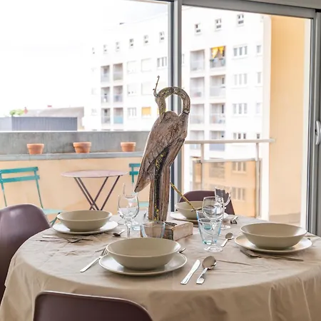 Le Saint Aloise - Balcon, Vue A 10min Du Centre Apartment