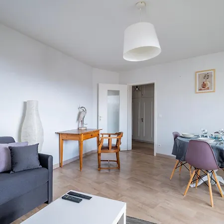 Le Saint Aloise - Balcon, Vue A 10min Du Centre Apartment *