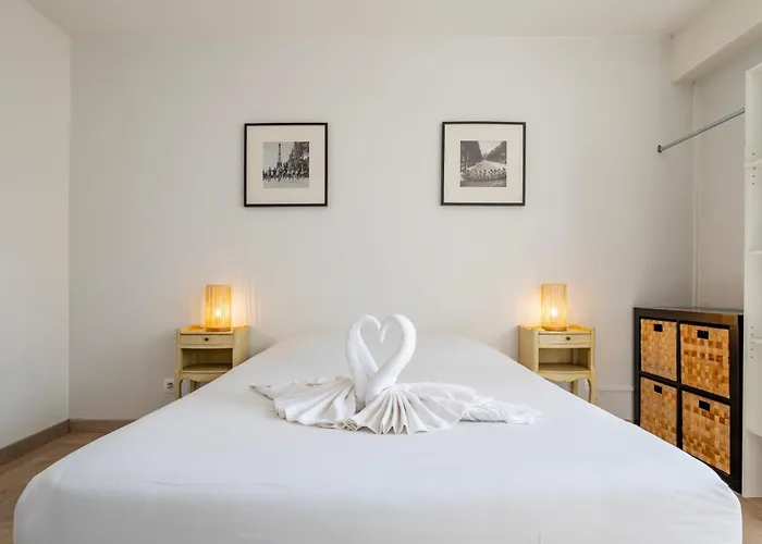 Le Saint Aloïse - Balcon, Vue à 10min Du Centre Appartamento